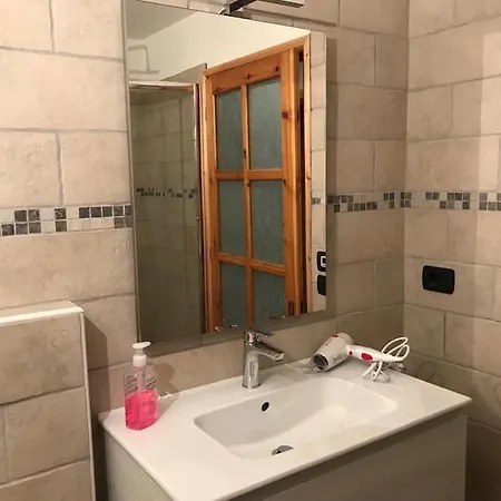 Kenne, A 200m Dagli Impianti Monterosaski * Champoluc