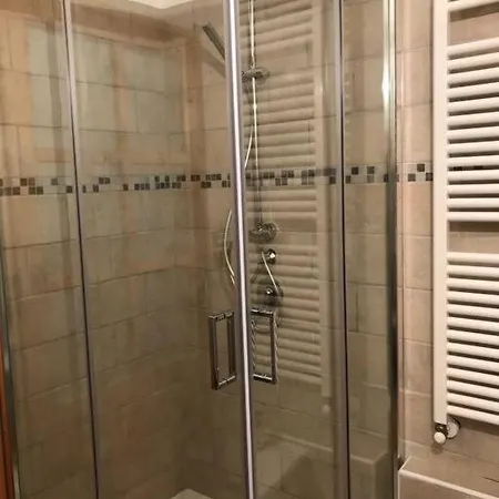 Apartamento Kenne, A 200m Dagli Impianti Monterosaski