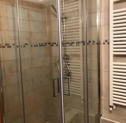 Lejlighed Kenne, A 200m Dagli Impianti Monterosaski