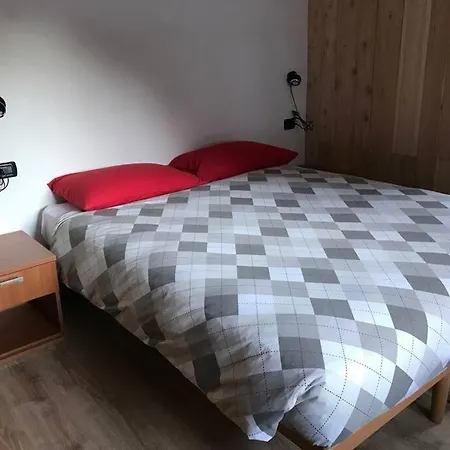 Kenne, A 200m Dagli Impianti Monterosaski Апартаменты Камполук