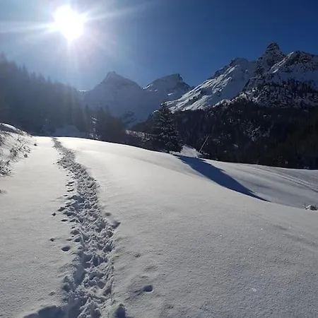 公寓 Kenne, A 200m Dagli Impianti Monterosaski