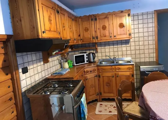 Appartamento Kenne, A 200m Dagli Impianti Monterosaski *